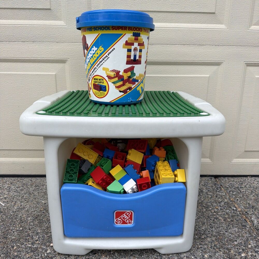 Lego Duplo Step 2 Building Blocks Table with Storage and Duplos vtg